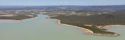 Near Clairview - QLD (PBH4 00 18684)